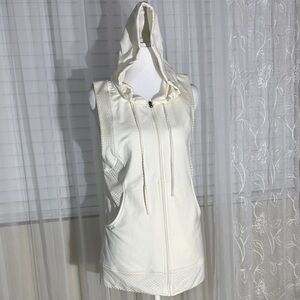 CALIA Sleeveless Hoodie Vest